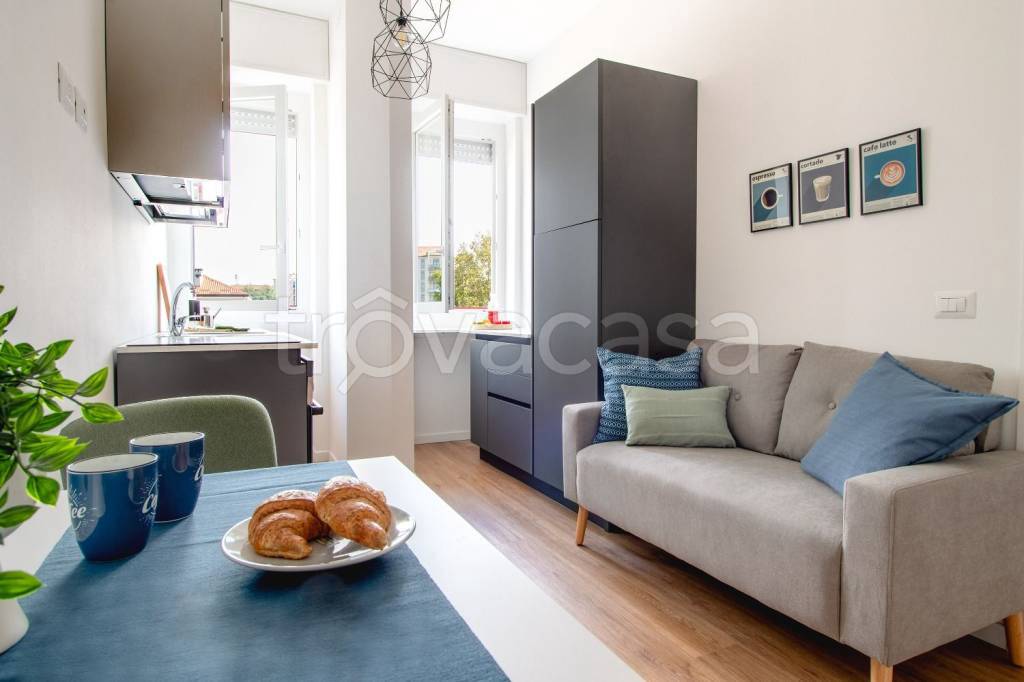 appartamento in vendita a Milano in zona Forze Armate