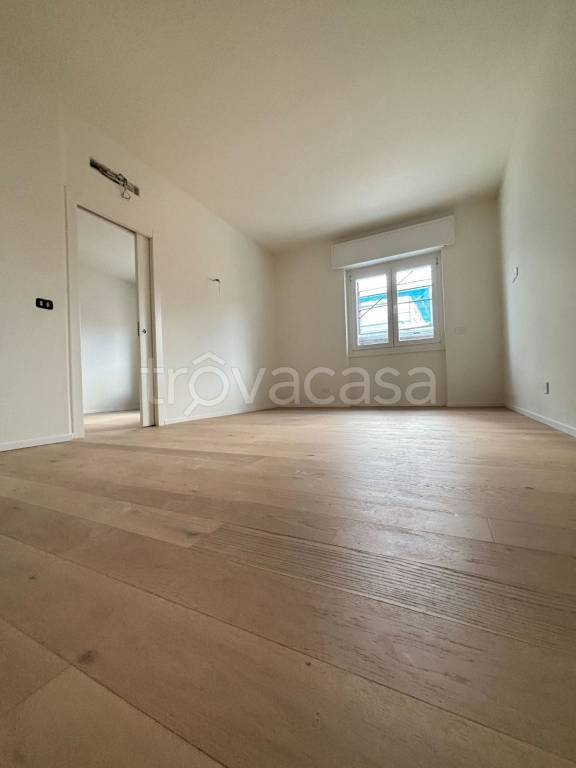 appartamento in vendita a Milano in zona Ghisolfa