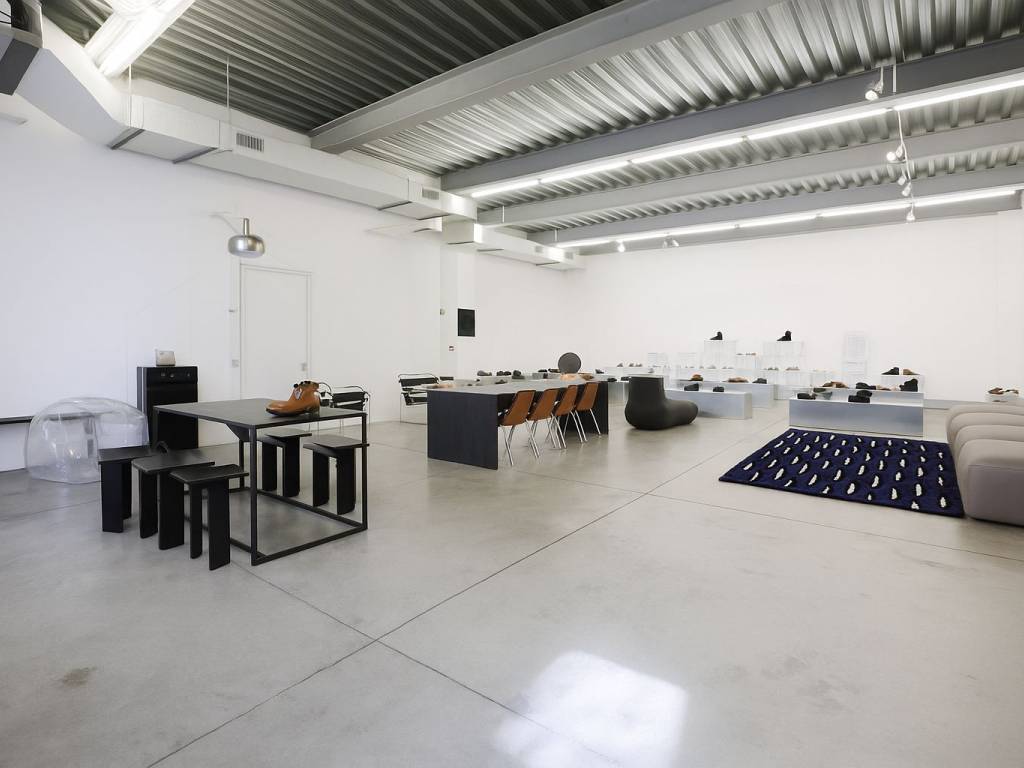 negozio in vendita a Milano in zona Porta Genova