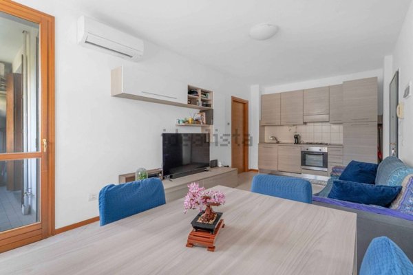 appartamento in vendita a Milano in zona Porta Genova