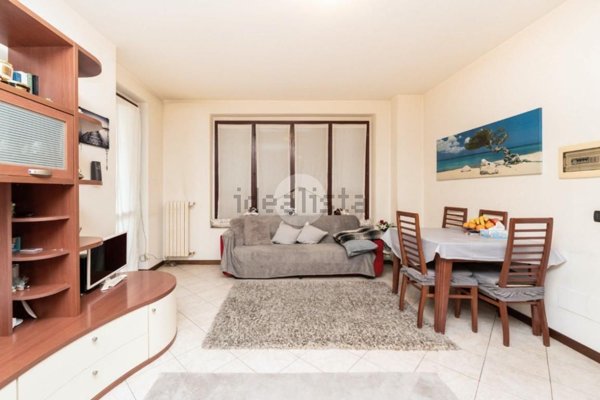 appartamento in vendita a Milano in zona Rogoredo