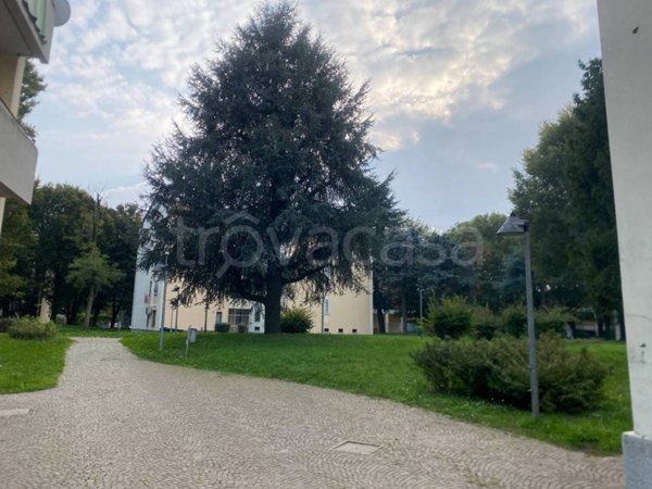 appartamento in vendita a Milano in zona Niguarda
