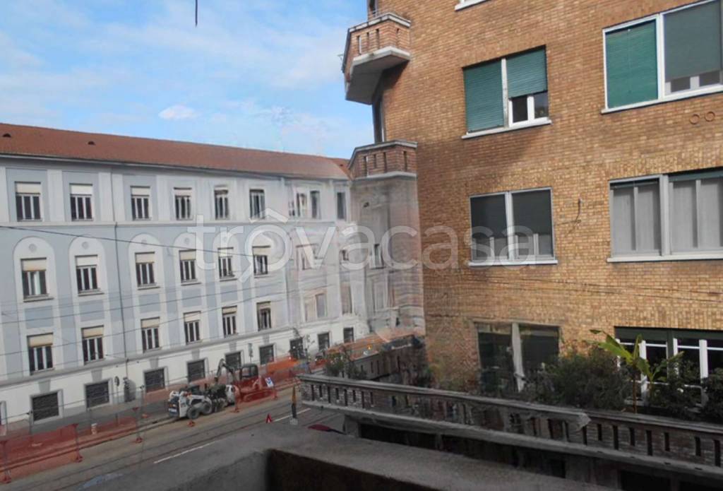 appartamento in vendita a Milano in zona Città Studi