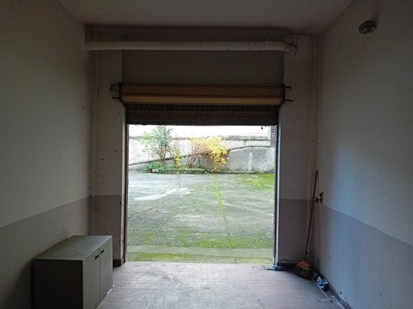 locale di sgombero in vendita a Milano in zona Affori