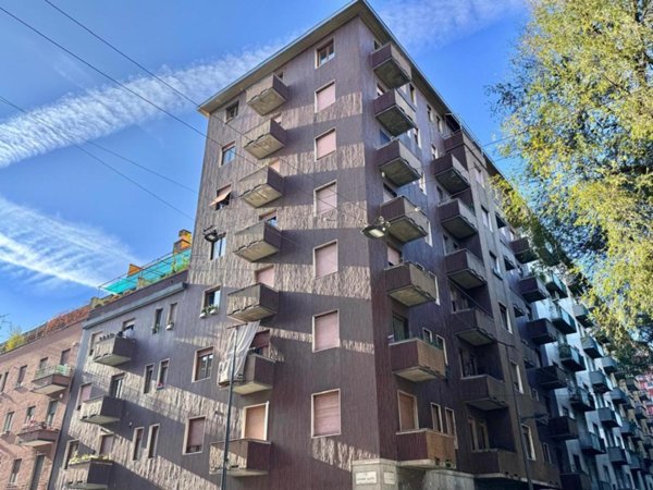 appartamento in vendita a Milano in zona Cagnola