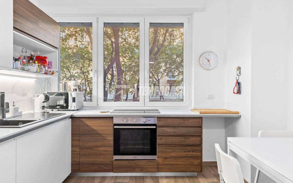 appartamento in vendita a Milano in zona XXII Marzo