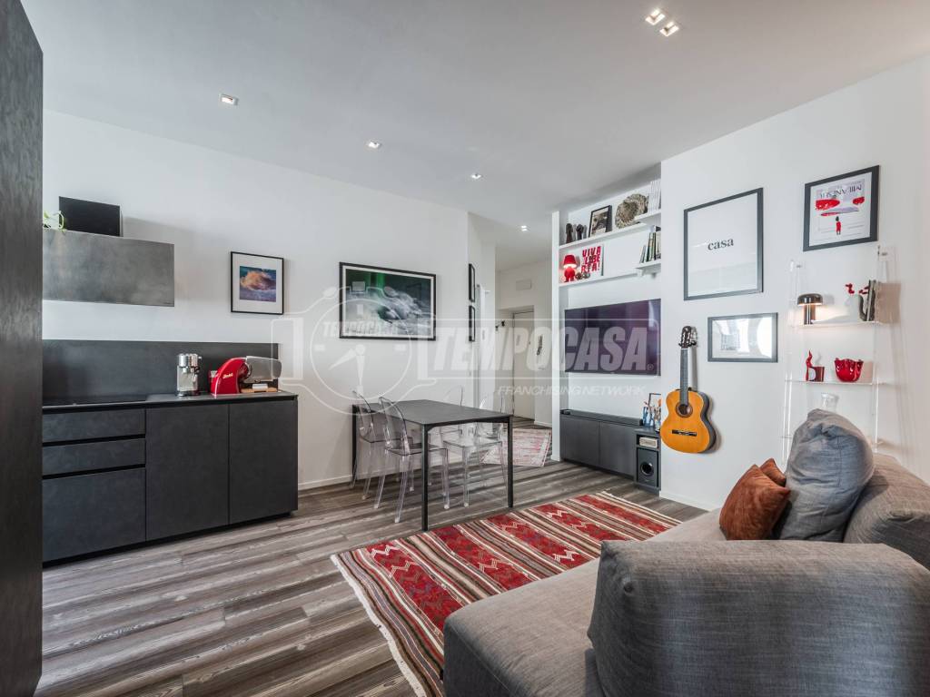 appartamento in vendita a Milano in zona Vigentino