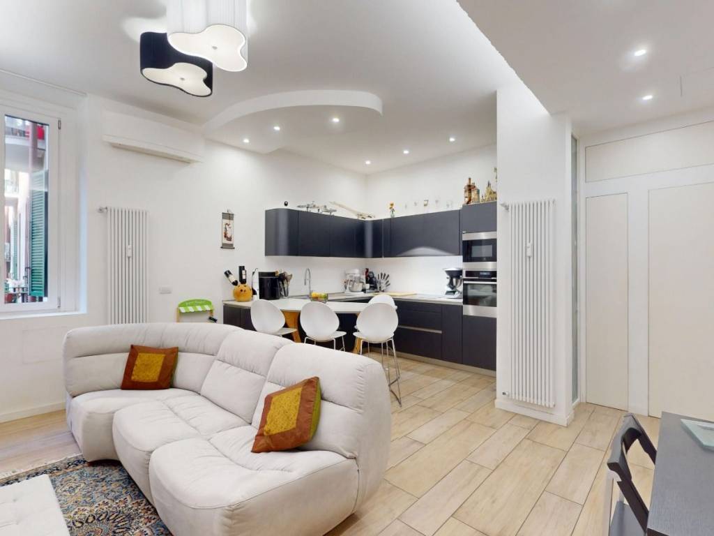 appartamento in vendita a Milano in zona Loreto
