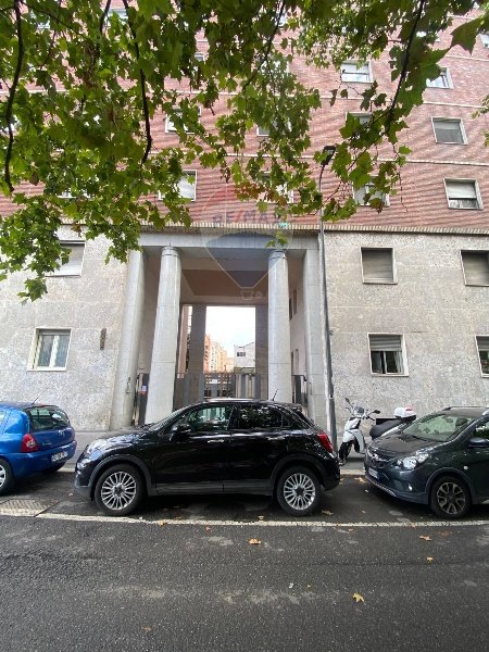 appartamento in vendita a Milano in zona Porta Vittoria