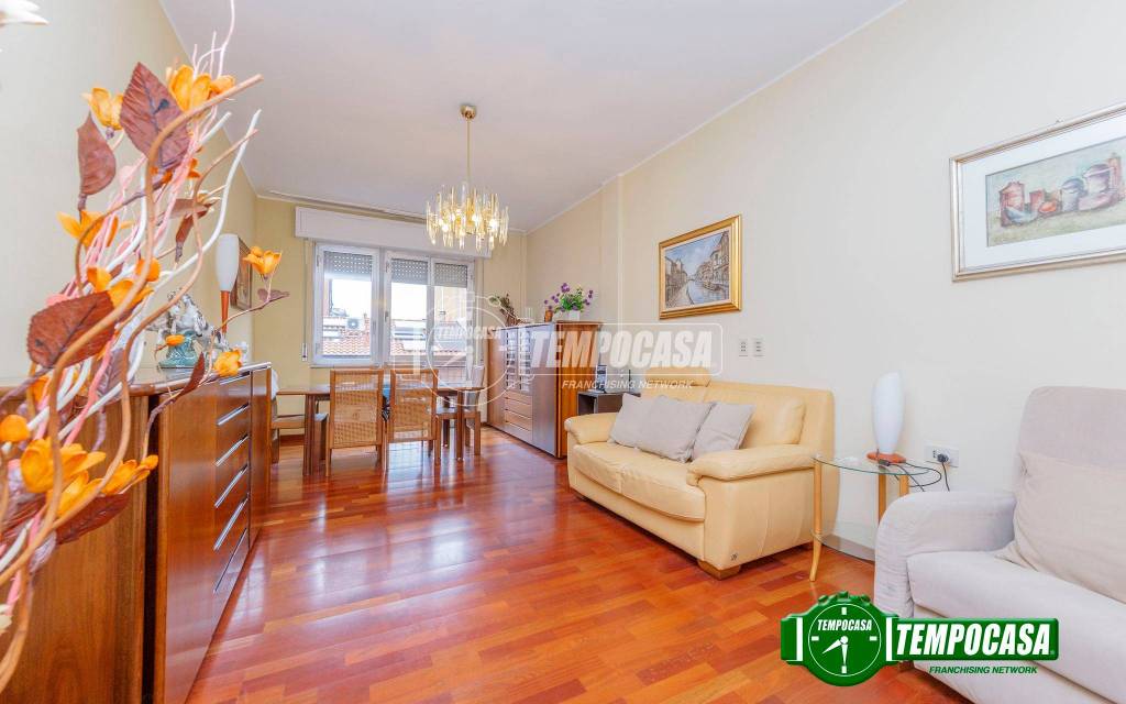 appartamento in vendita a Milano in zona Baggio