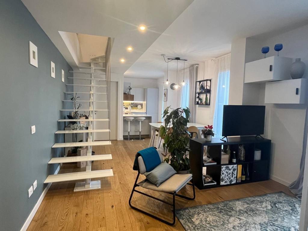 appartamento in vendita a Milano in zona Bovisa