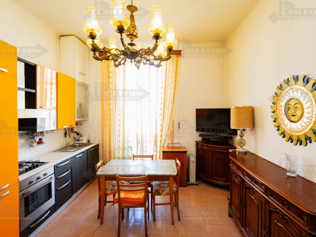 appartamento in vendita a Milano in zona Città Studi