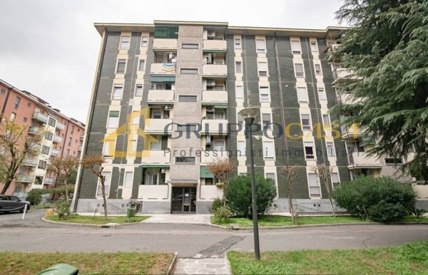 appartamento in vendita a Milano in zona Gallaratese