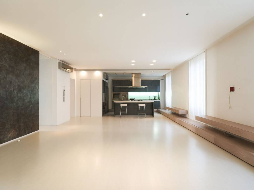 appartamento in vendita a Milano in zona Porta Garibaldi