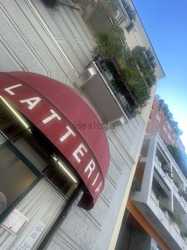 appartamento in vendita a Milano in zona Porta Nuova