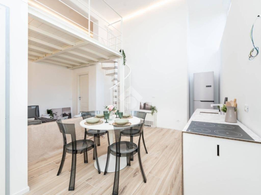 appartamento in vendita a Milano in zona Vigentino