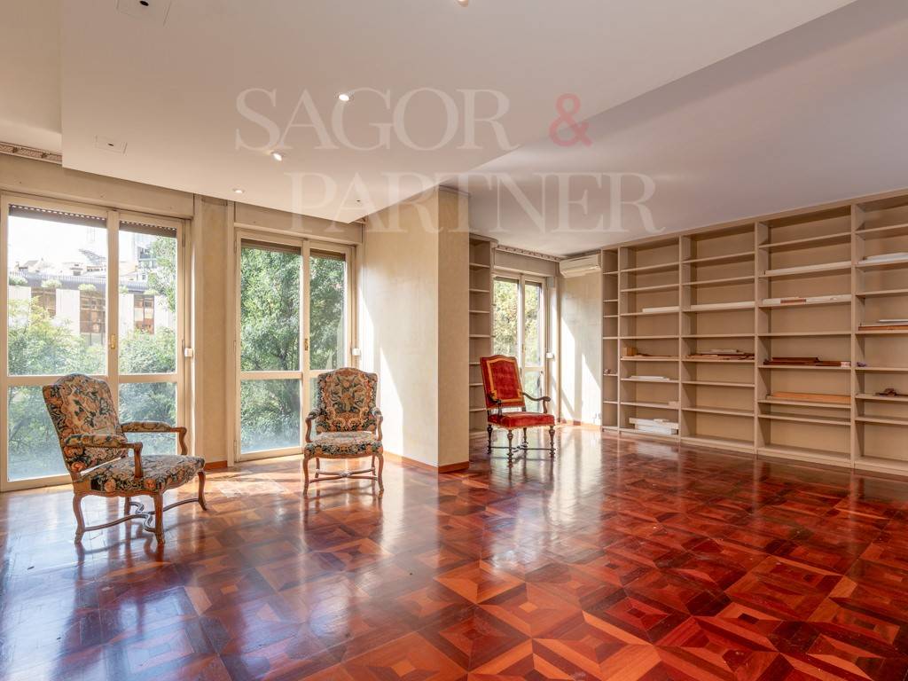 appartamento in vendita a Milano in zona Sempione