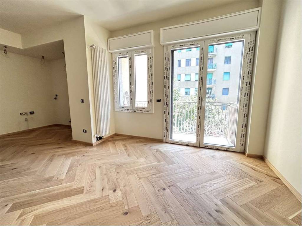 appartamento in vendita a Milano in zona Sempione