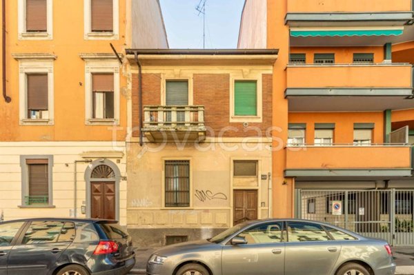 casa indipendente in vendita a Milano in zona Bocconi