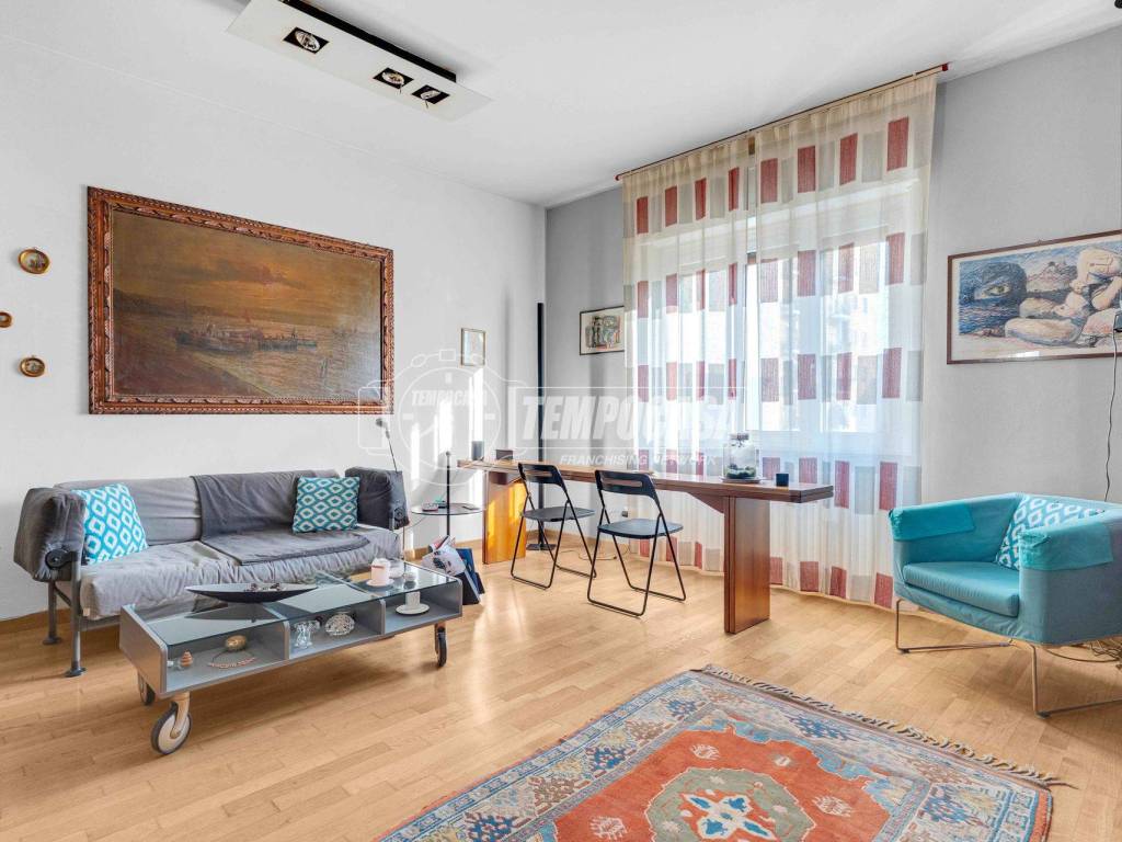 appartamento in vendita a Milano in zona Morivione