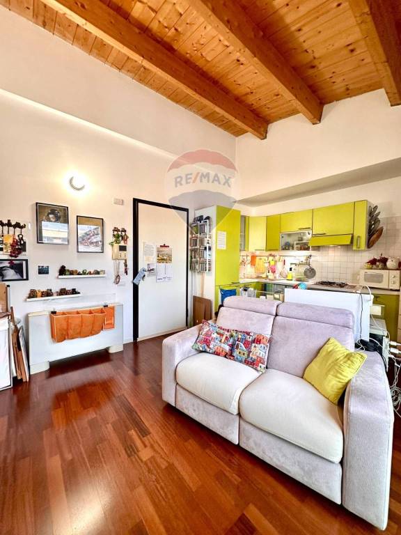 appartamento in vendita a Milano in zona Rogoredo