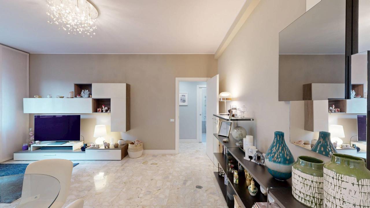 appartamento in vendita a Milano in zona Baggio