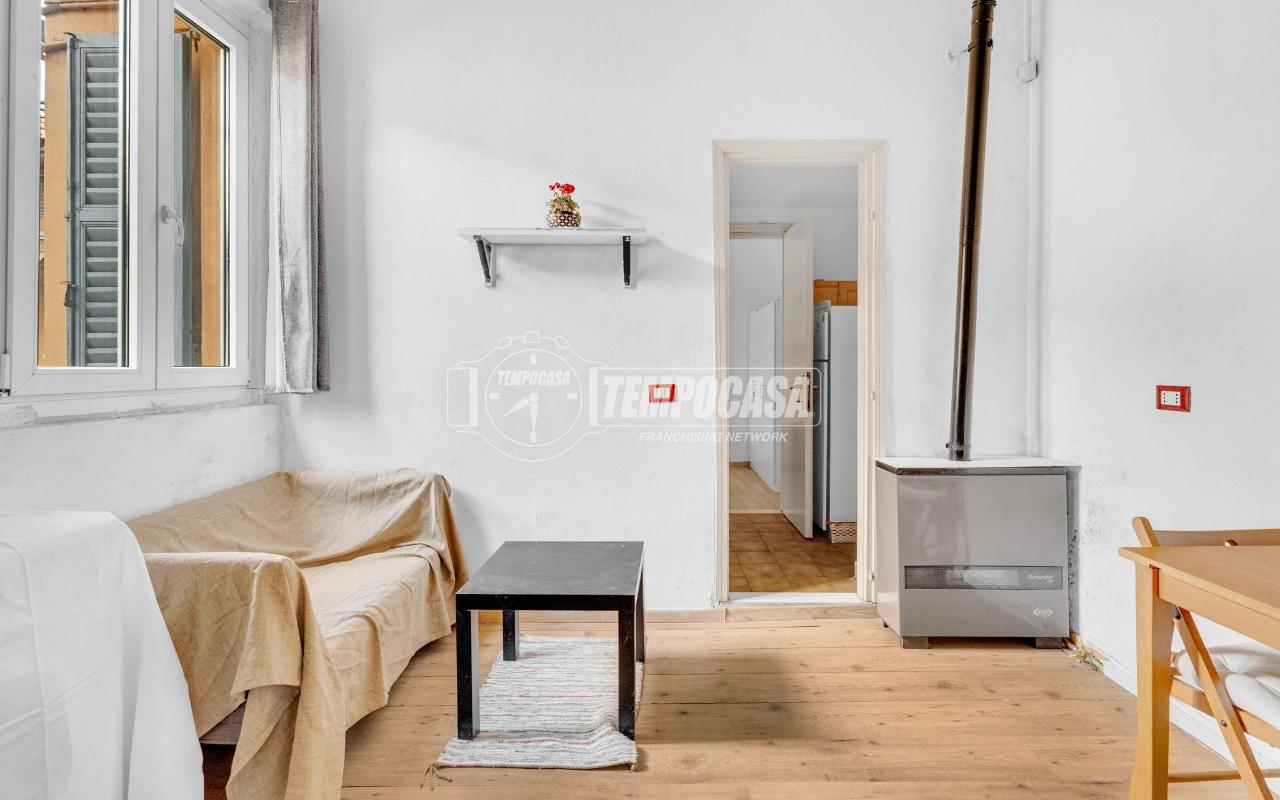 appartamento in vendita a Milano in zona Morivione