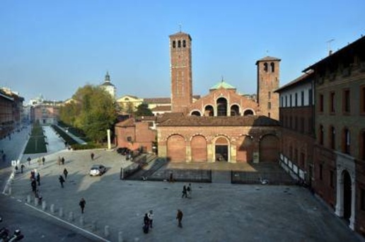 appartamento in vendita a Milano in zona Sant'Ambrogio