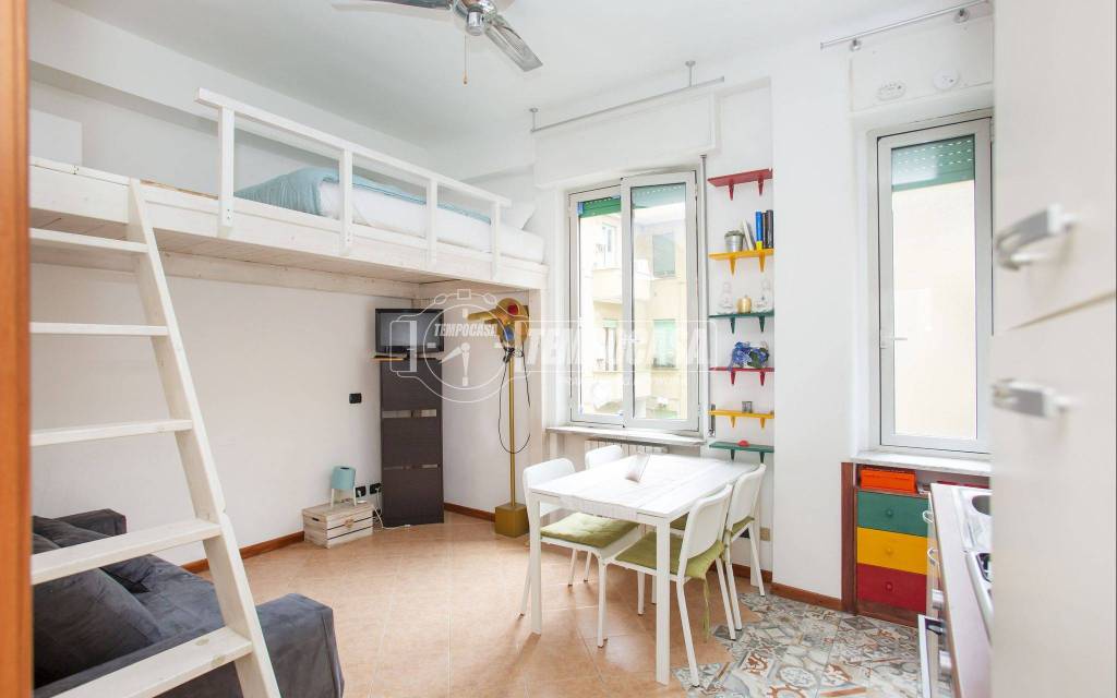 appartamento in vendita a Milano in zona Isola