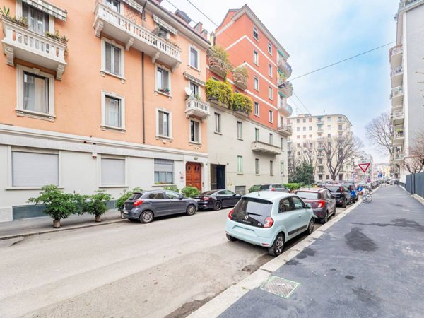 appartamento in vendita a Milano in zona Corsica