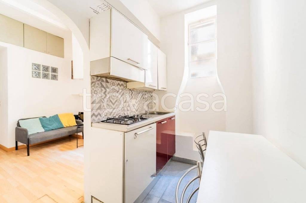 appartamento in vendita a Milano in zona Porta Genova