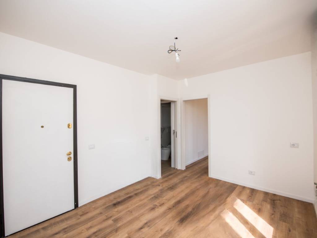 appartamento in vendita a Milano in zona Porta Genova