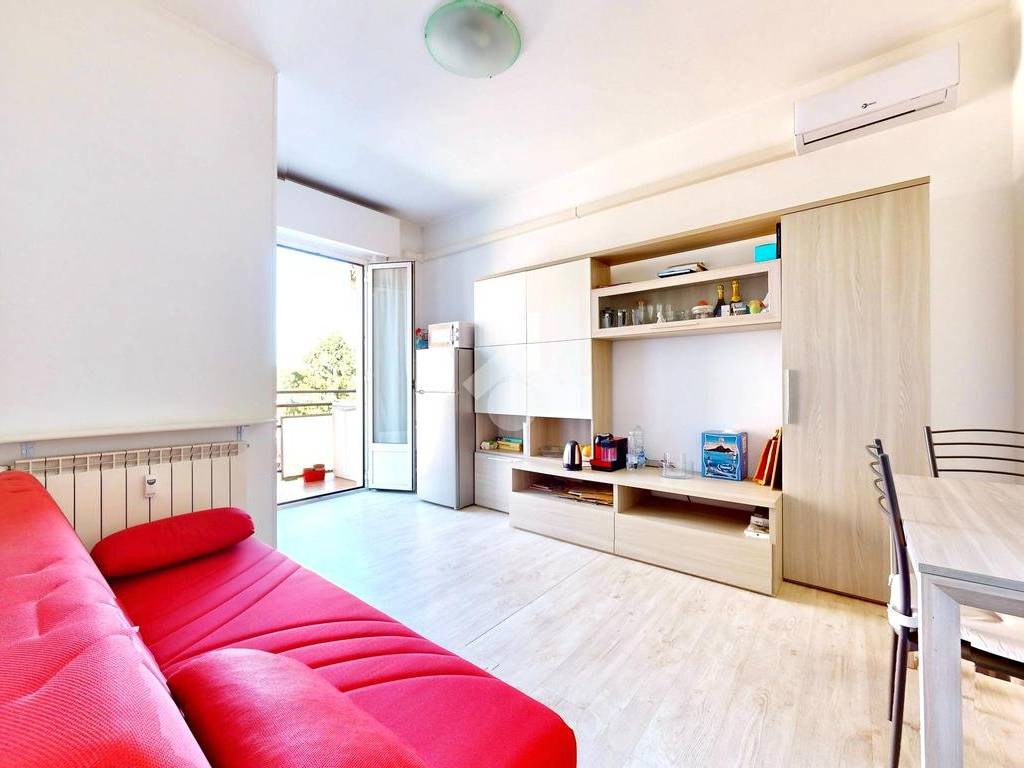 appartamento in vendita a Milano in zona Adriano