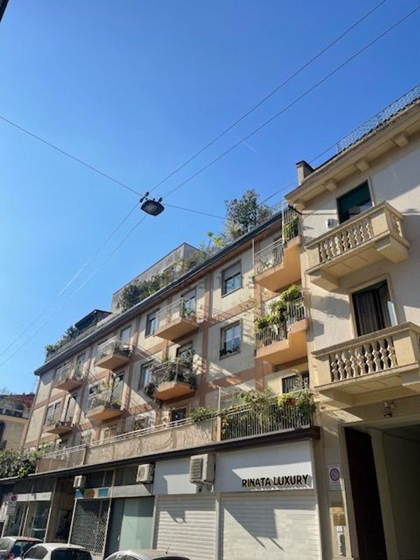 appartamento in vendita a Milano in zona Sempione