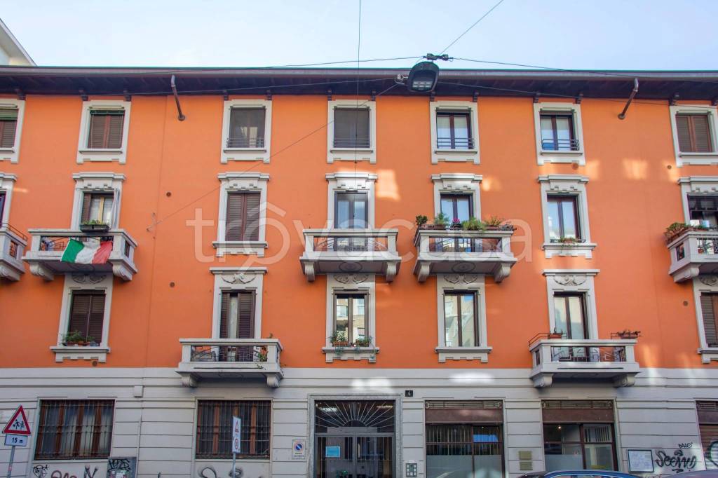 appartamento in vendita a Milano in zona Isola