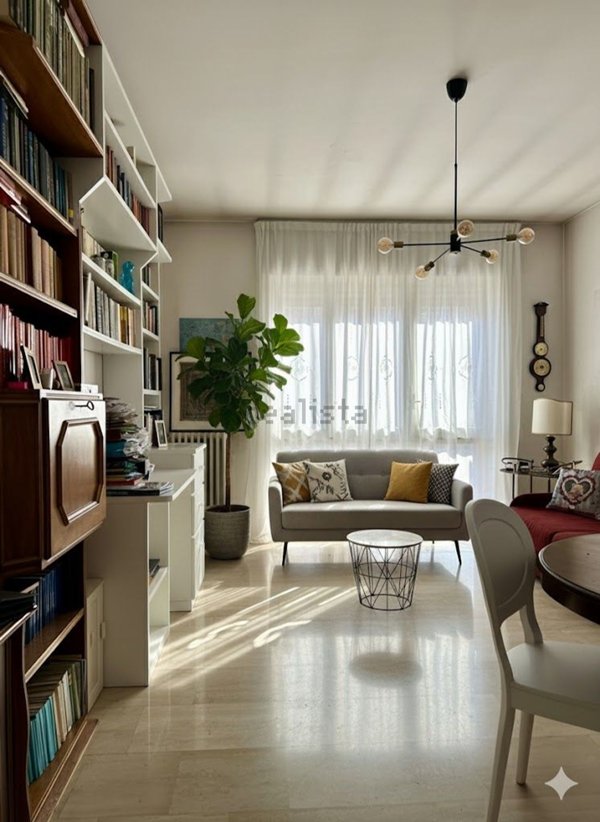 appartamento in vendita a Milano in zona Città Studi