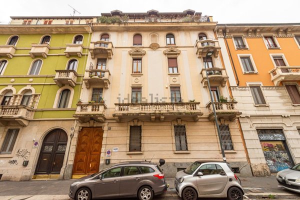 appartamento in vendita a Milano in zona Bocconi