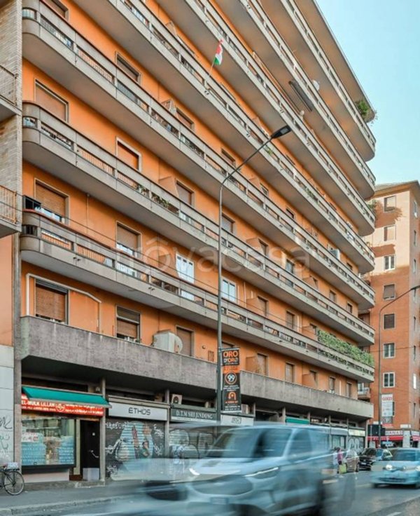 appartamento in vendita a Milano in zona Il Portello