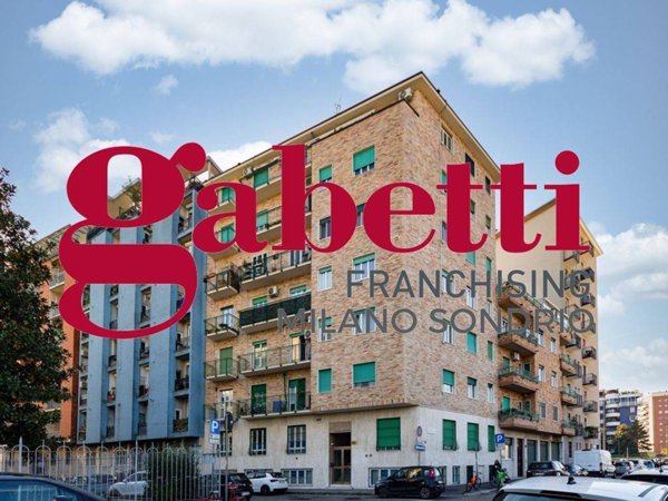 appartamento in vendita a Milano in zona Montalbino