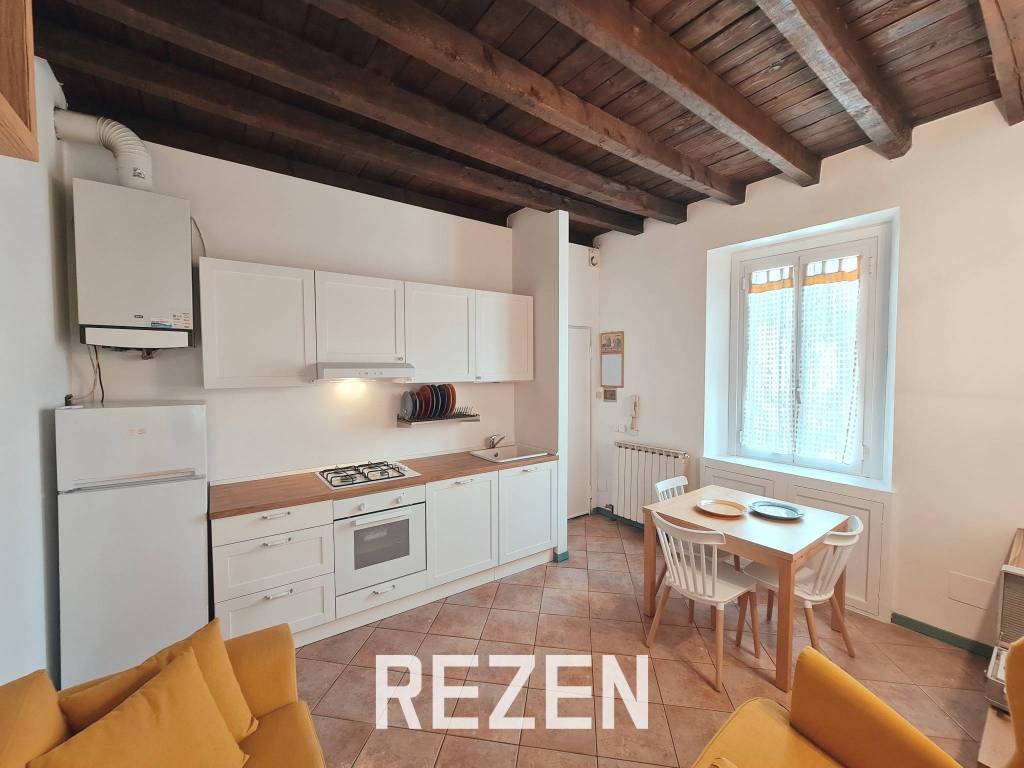 appartamento in vendita a Milano in zona Loreto