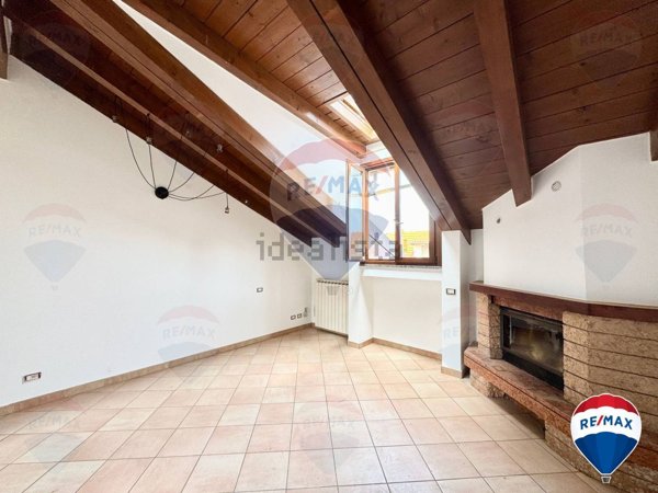 appartamento in vendita a Milano in zona Baggio