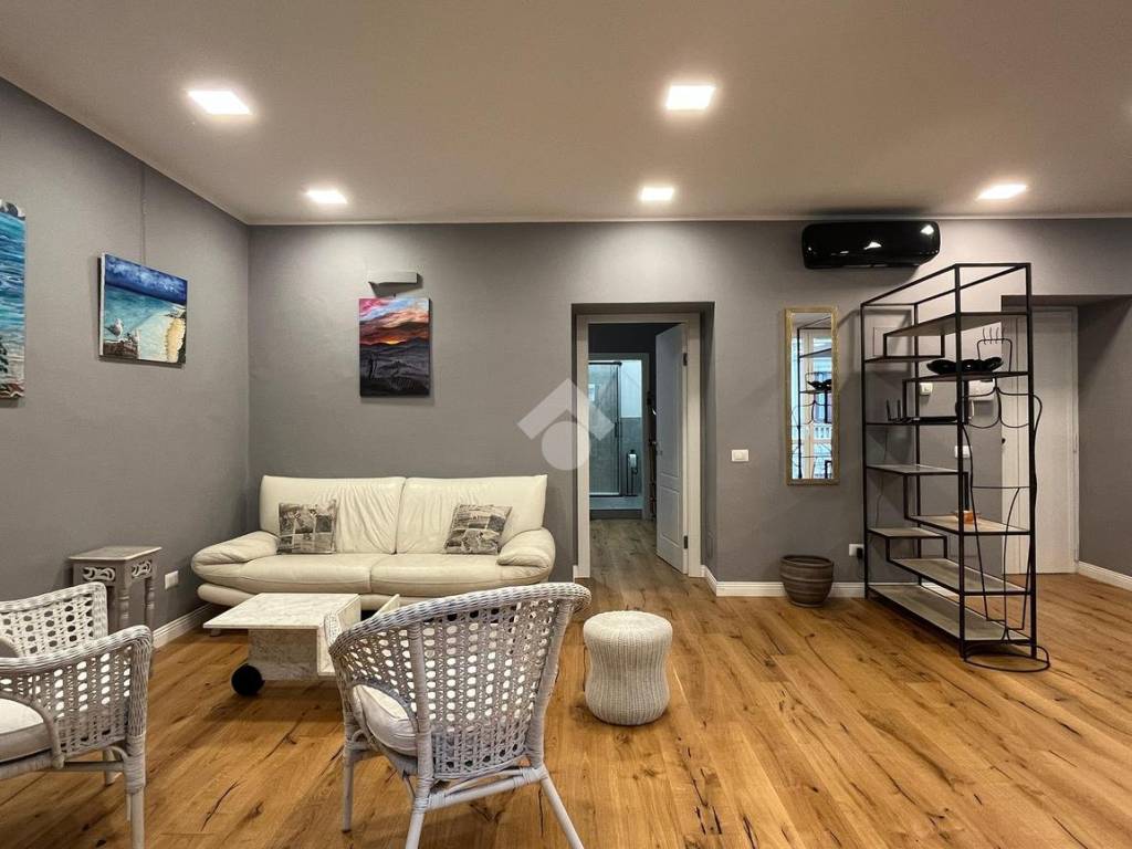 appartamento in vendita a Milano in zona Porta Venezia