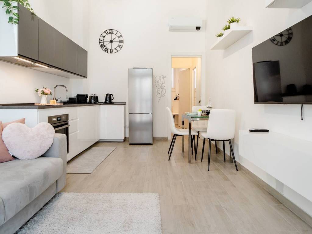 appartamento in vendita a Milano in zona Solari