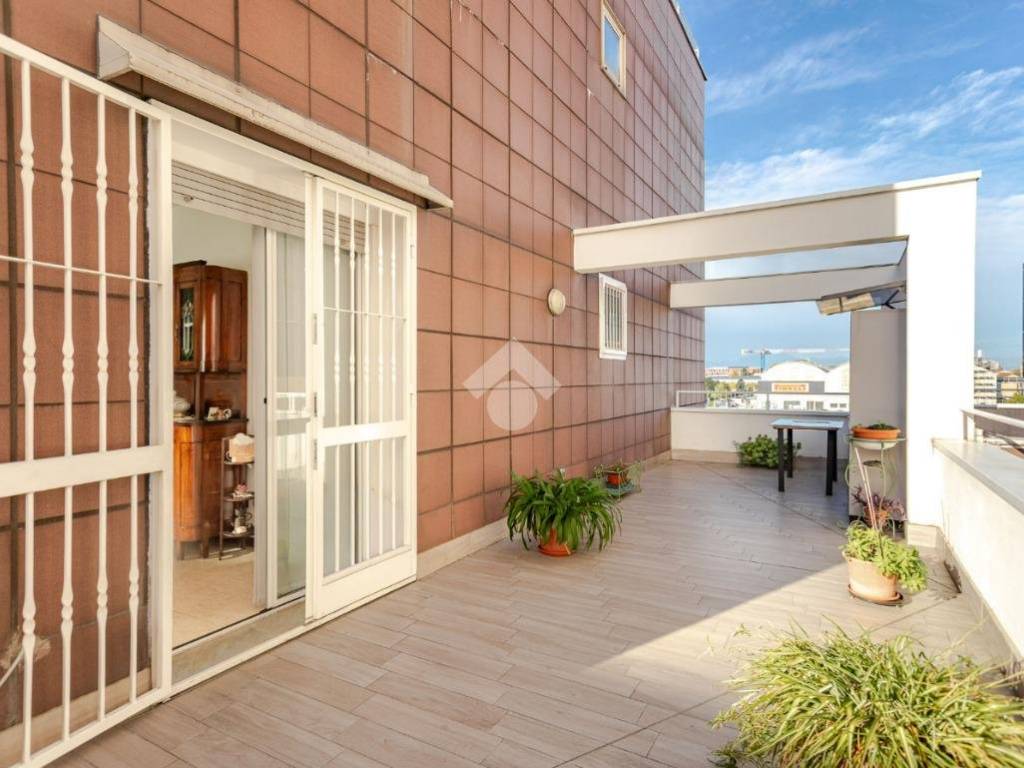 appartamento in vendita a Milano in zona Bicocca