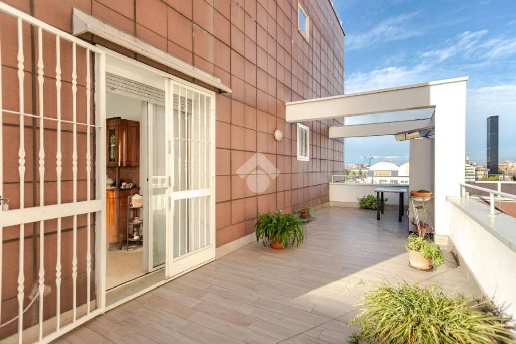 appartamento in vendita a Milano in zona Bicocca