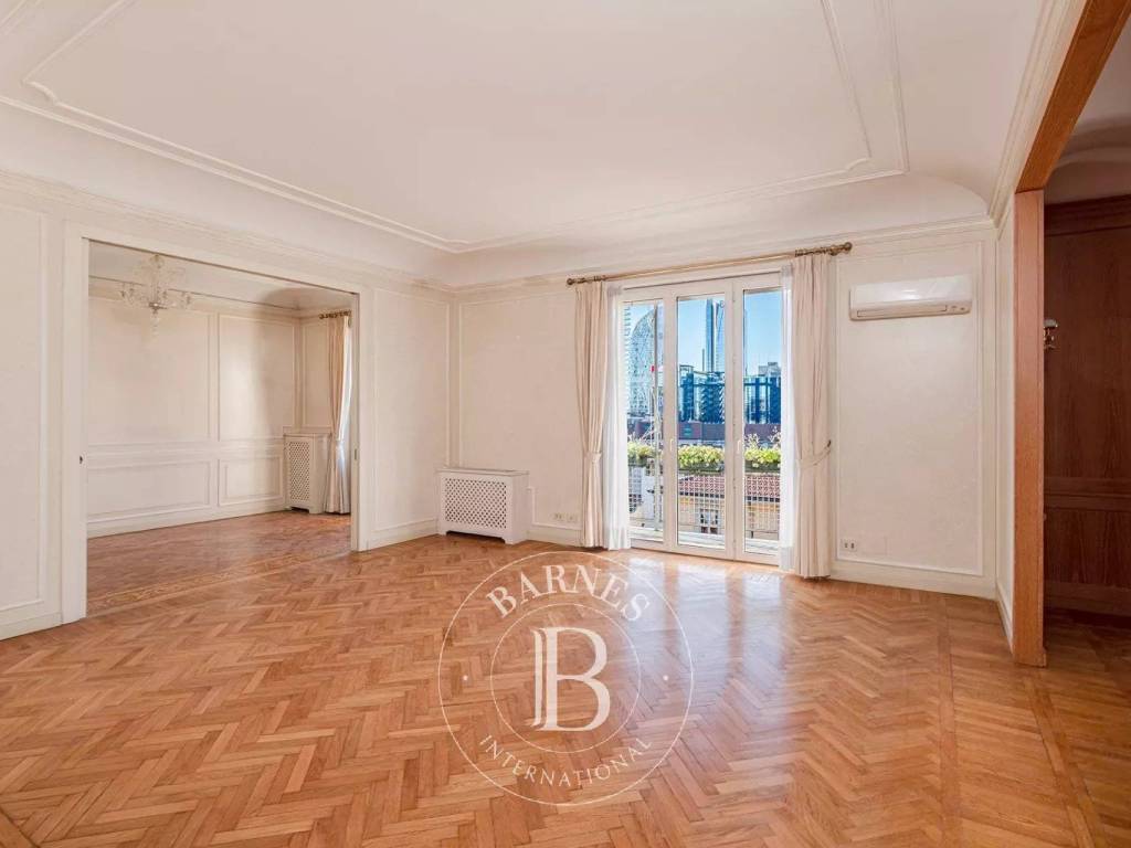 appartamento in vendita a Milano in zona Centro Direzionale