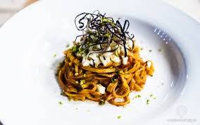 negozio in vendita a Milano in zona Barona