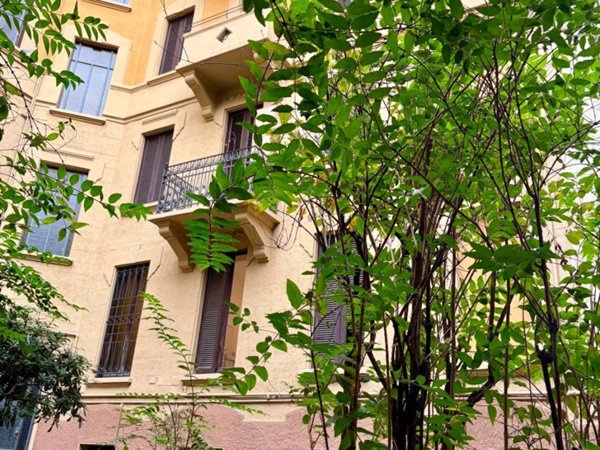 appartamento in vendita a Milano in zona Sempione