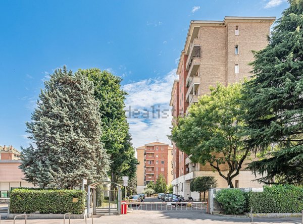 appartamento in vendita a Milano in zona Chiesa Rossa