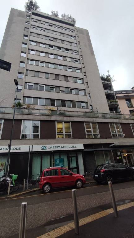 ufficio in vendita a Milano in zona Stazione Centrale